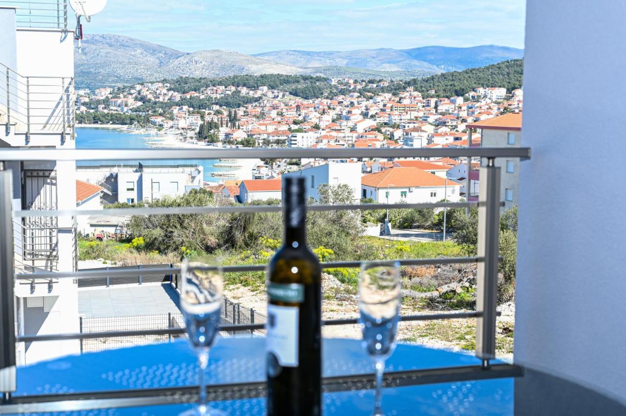 Luxury Apartment With Swimming Pool Ana Trogir Zewnętrze zdjęcie