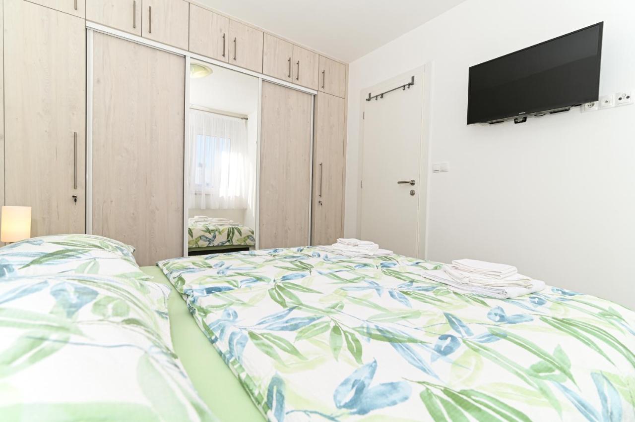 Luxury Apartment With Swimming Pool Ana Trogir Zewnętrze zdjęcie