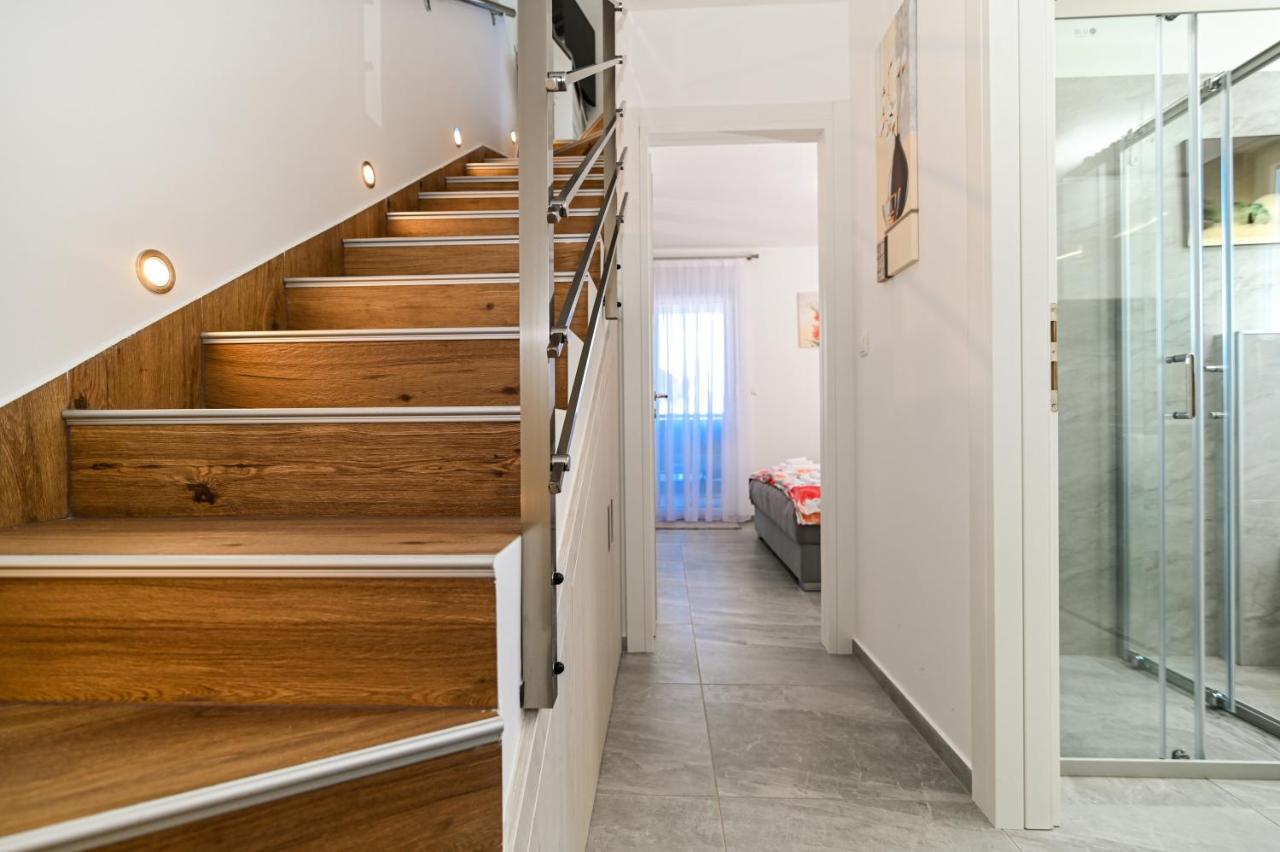 Luxury Apartment With Swimming Pool Ana Trogir Zewnętrze zdjęcie