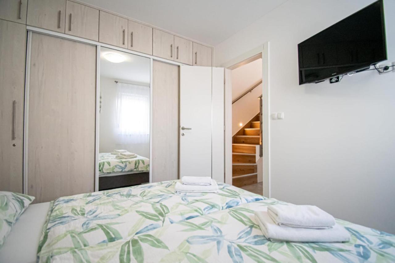 Luxury Apartment With Swimming Pool Ana Trogir Zewnętrze zdjęcie