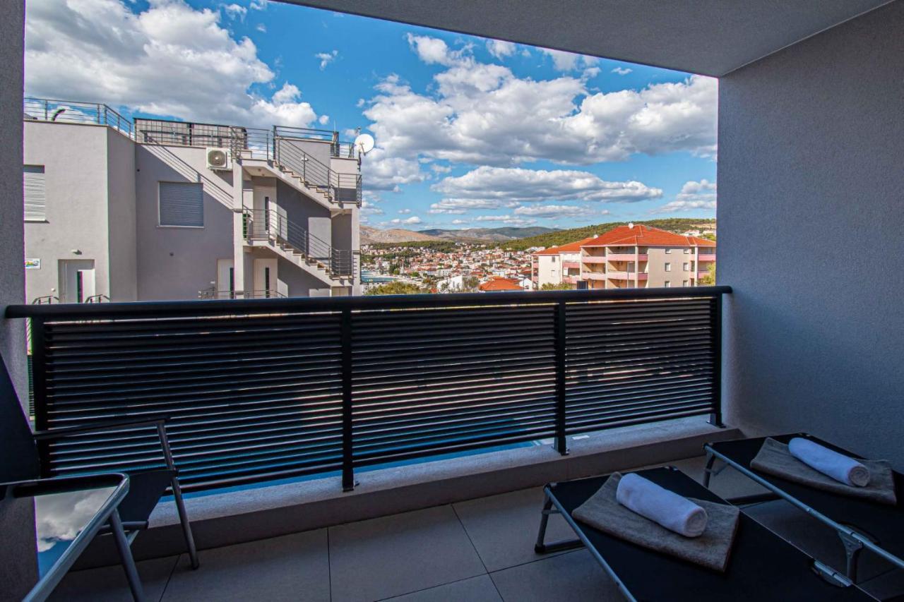 Luxury Apartment With Swimming Pool Ana Trogir Zewnętrze zdjęcie