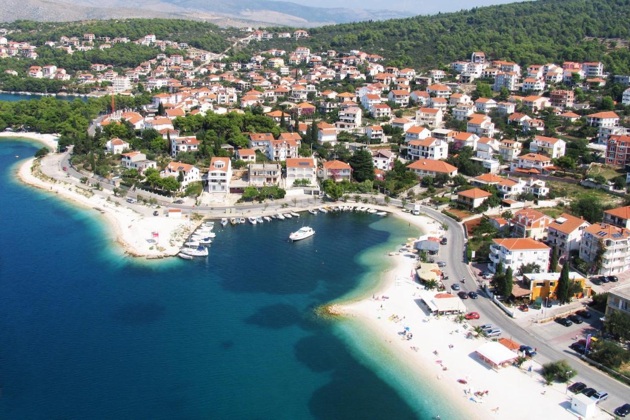 Luxury Apartment With Swimming Pool Ana Trogir Zewnętrze zdjęcie